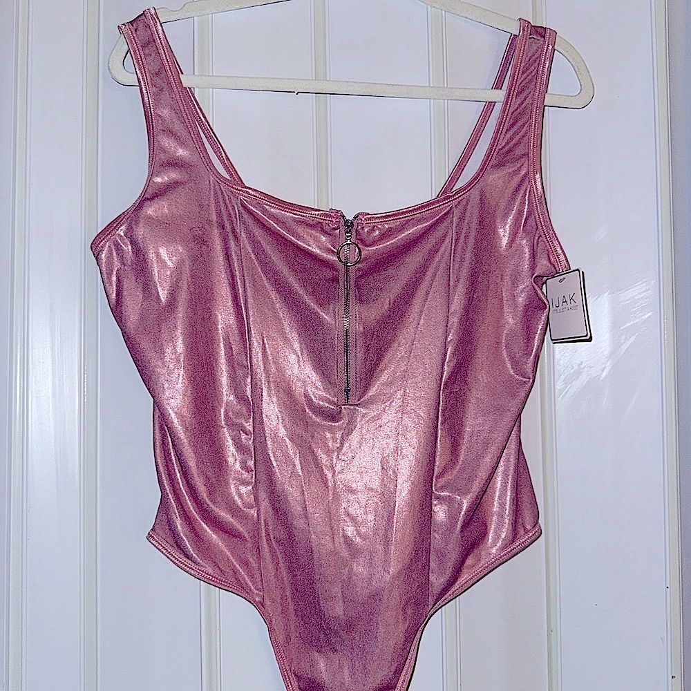 NWT | Pink Metallic Onesie Bodysuit | XL | Brand New Never Worn | 35$